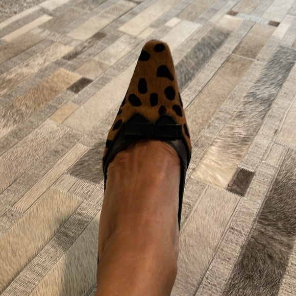 Animal Print & Black Leather Pumps - Picture 5 of 6